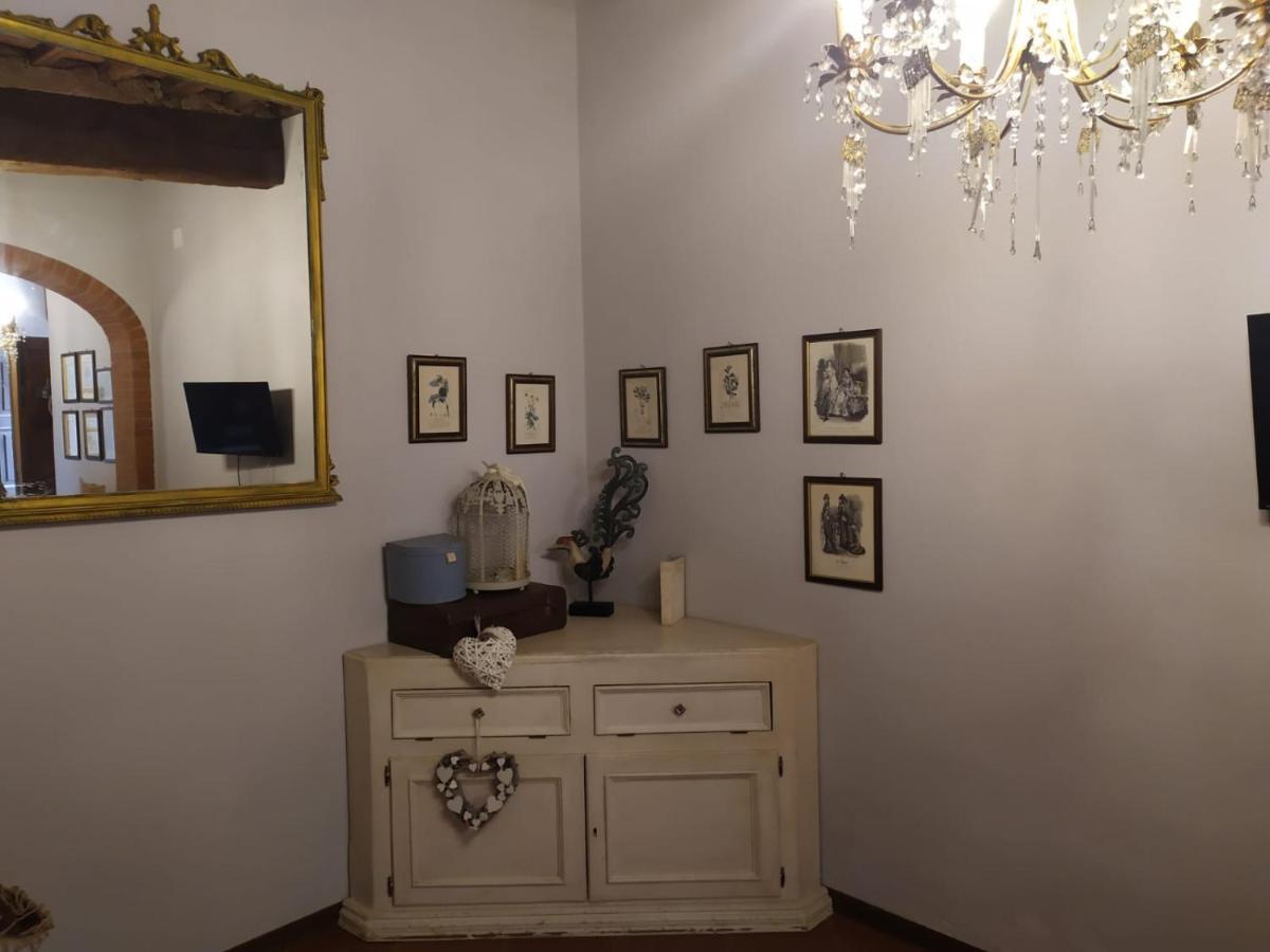 Borgo Antico Villa Lari Eksteriør billede